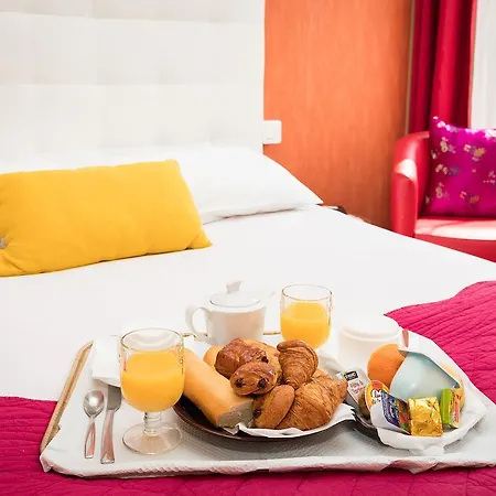 Hotell Voltaire 2*