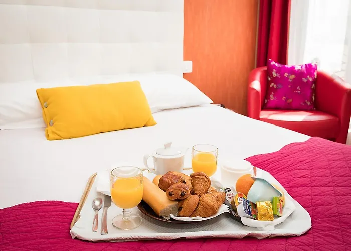 ホテル オテル ヴォルテール 2*