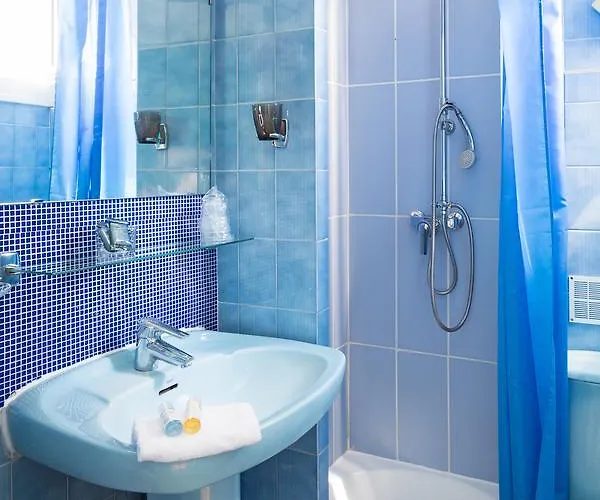 オテル ヴォルテール パリ