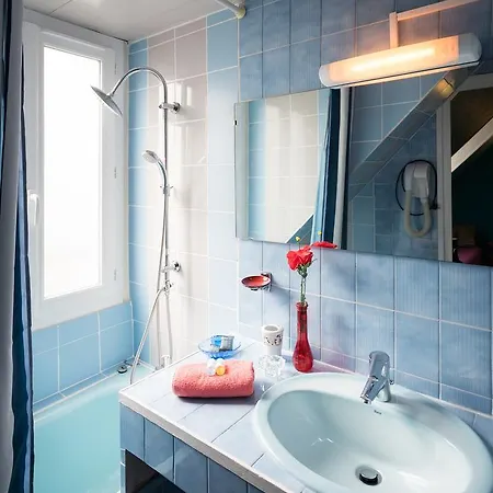 Szálloda Voltaire 2*